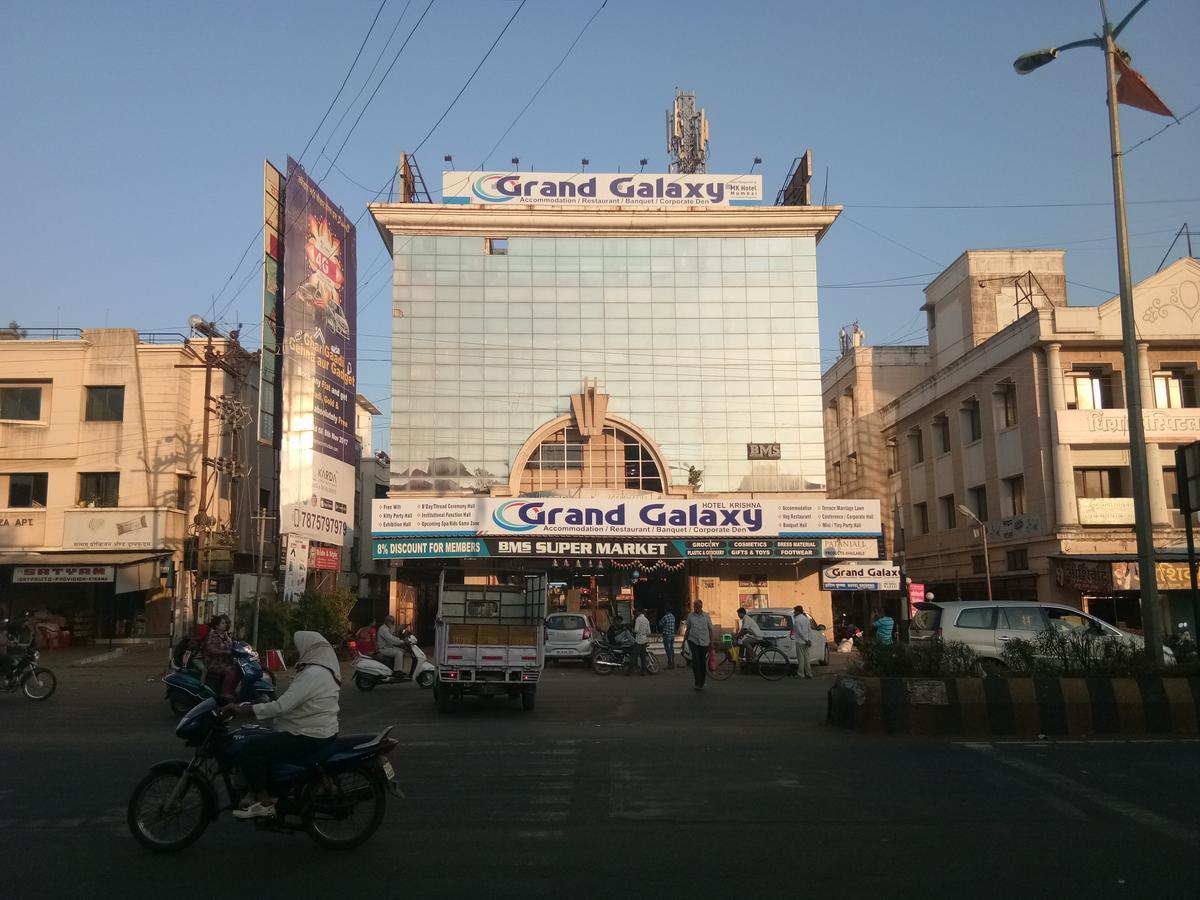 Grand Galaxy Hotel Krishna Nashik Esterno foto