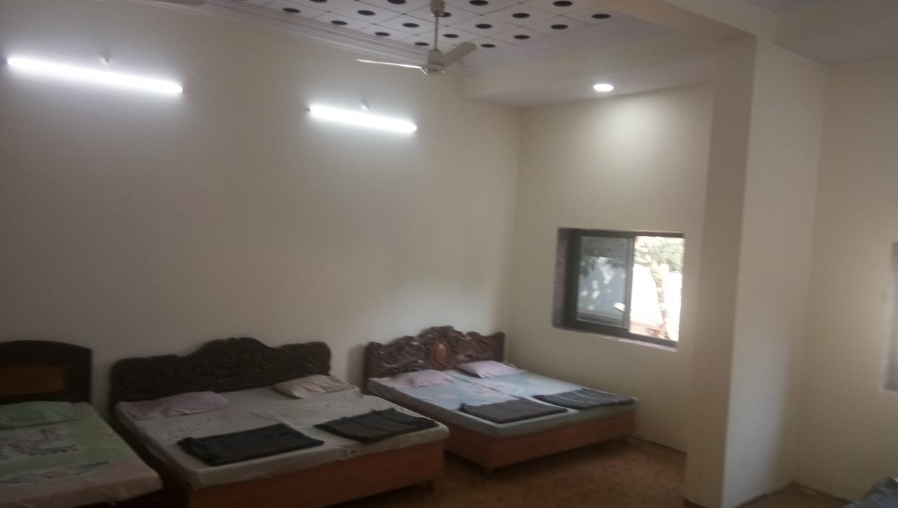 Grand Galaxy Hotel Krishna Nashik Esterno foto