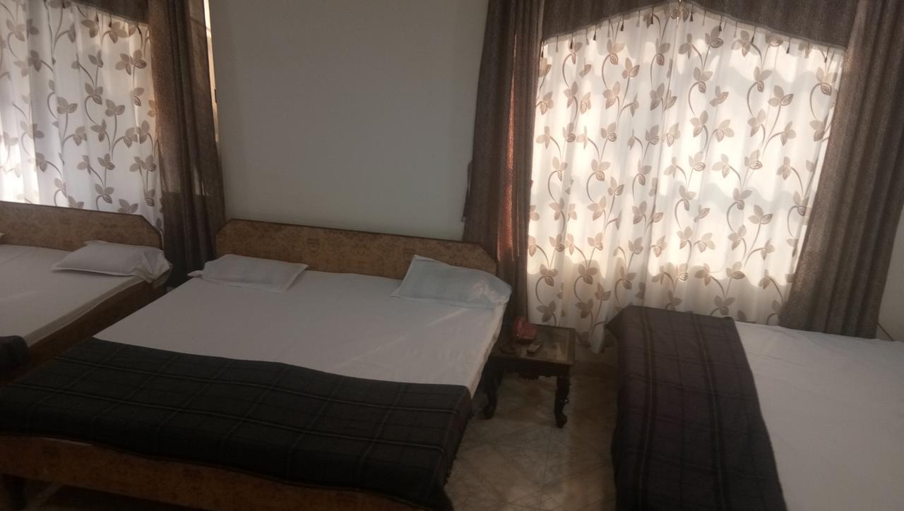 Grand Galaxy Hotel Krishna Nashik Esterno foto