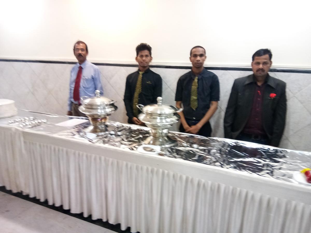 Grand Galaxy Hotel Krishna Nashik Esterno foto